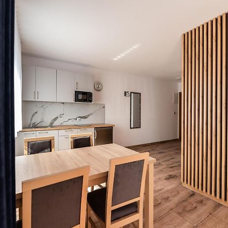 Apartamenty Henry เวบา ภายนอก รูปภาพ