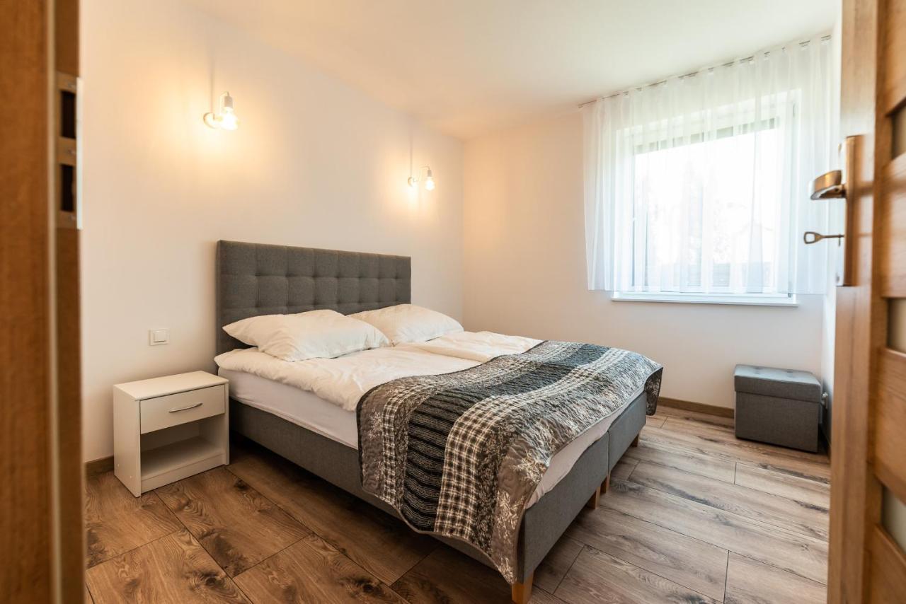 Apartamenty Henry เวบา ภายนอก รูปภาพ